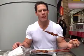 外国明星吃中国菜，彻底被中国美食征服了，好吃到根本停不下来视频封面