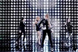 超经典韩曲 2NE1 -我最红 炫酷mv，你一定没看过