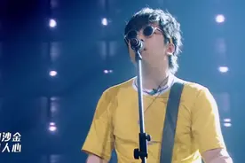 刺猬乐队的一首《21世纪当我们还年轻时》真的是摇滚魅力炸裂，棒视频封面