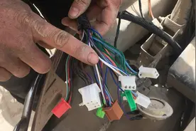 很多人换电动车大线不会接线，师傅教你详细的视频和接线注意事项