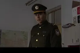 于富贵终于如愿，摇身一变从锅炉工变成了警察视频封面